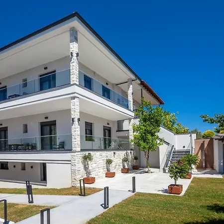 Olia Seaside Residence 120M From The Beach Pefkochori Exterior foto