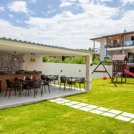 Olia Seaside Residence 120M From The Beach Pefkochori Exterior foto